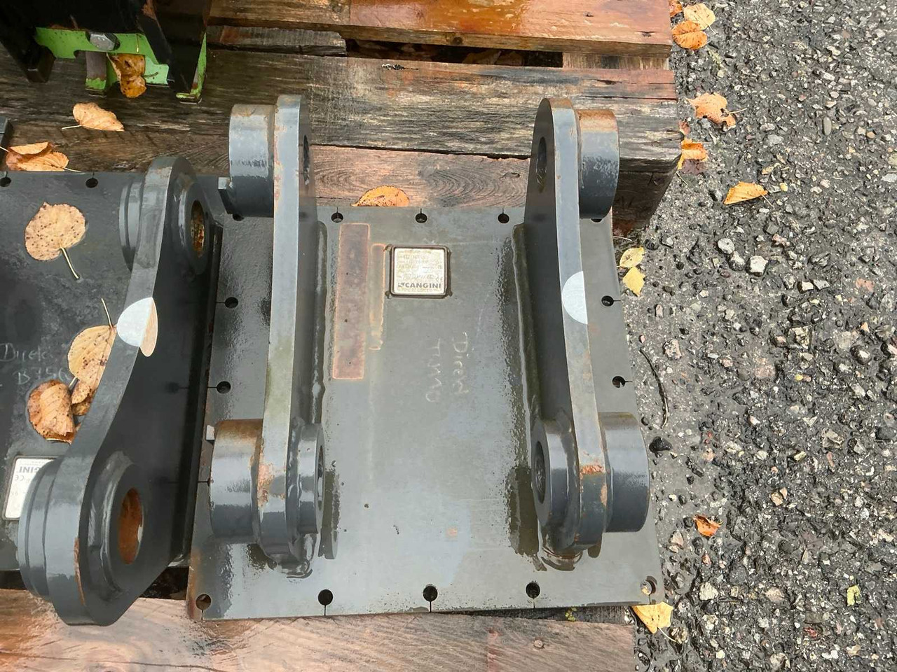 CANGINI - 2021 - ADAPTER PLATE WITH BOLT MOUNT - Chargeuse sur pneus: photos 2 CANGINI - 2021 - ADAPTER PLATE WITH BOLT MOUNT - Chargeuse sur pneus: photos 2