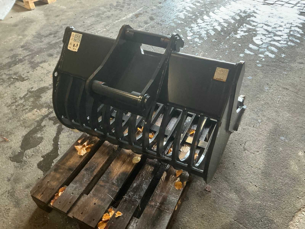 CANGINI - 2021 - SCREENING BUCKET 1000MM - Chargeuse sur pneus: photos 3 CANGINI - 2021 - SCREENING BUCKET 1000MM - Chargeuse sur pneus: photos 3