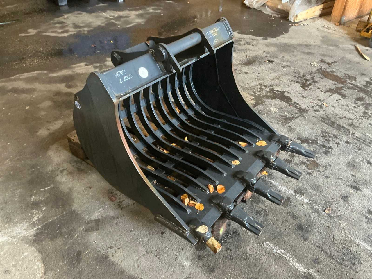 CANGINI - 2021 - SCREENING BUCKET 1000MM - Chargeuse sur pneus: photos 2 CANGINI - 2021 - SCREENING BUCKET 1000MM - Chargeuse sur pneus: photos 2