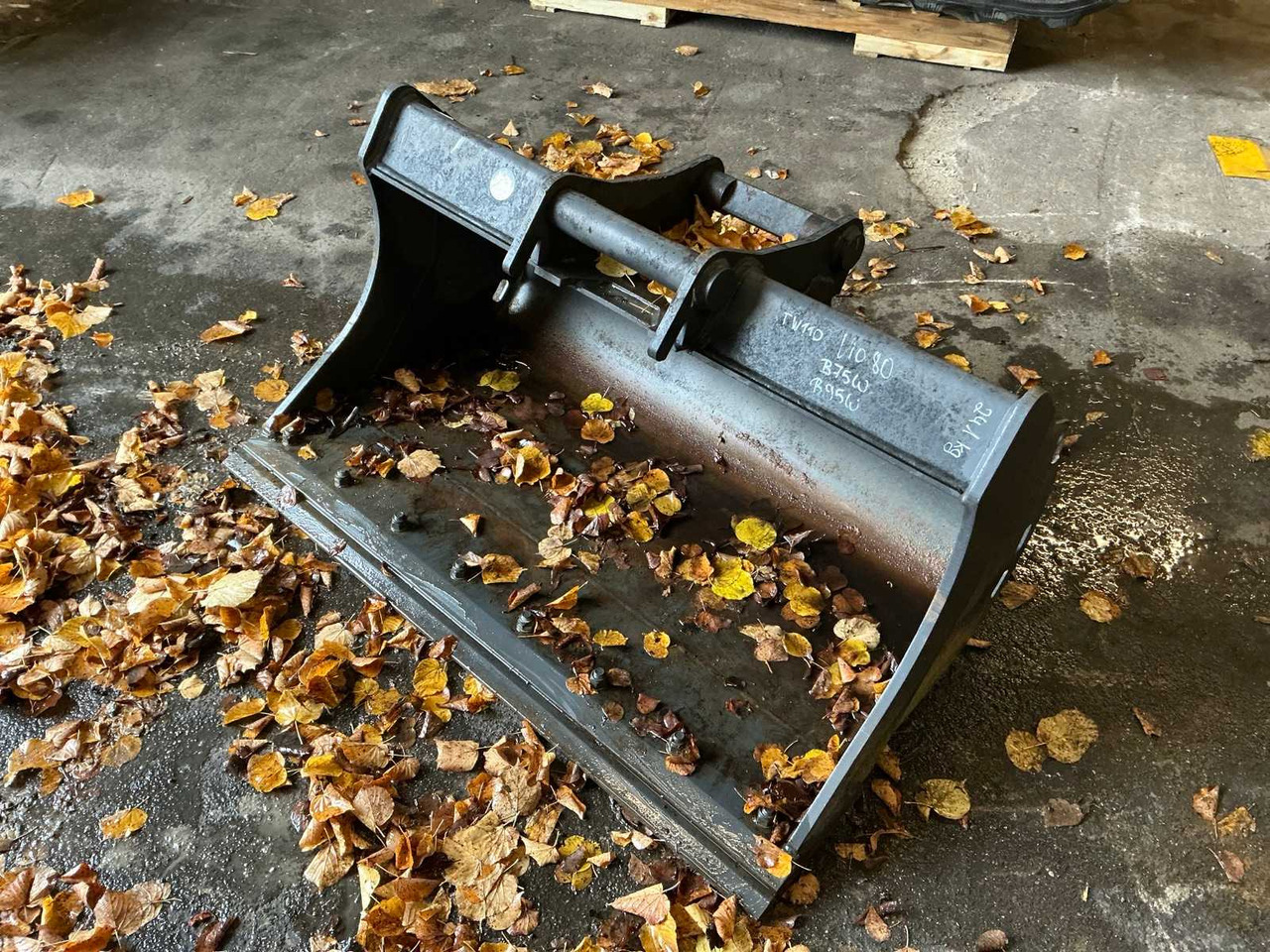 CANGINI - 2021 - SPOON FOR TEREX YANMAR SCHAEFF VIO80 B75W B95W B110W - Chargeuse sur pneus: photos 1 CANGINI - 2021 - SPOON FOR TEREX YANMAR SCHAEFF VIO80 B75W B95W B110W - Chargeuse sur pneus: photos 1