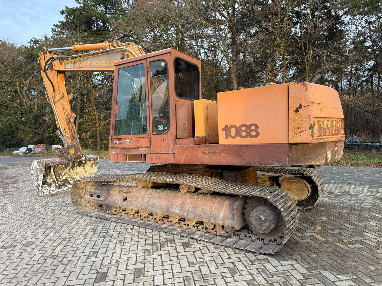 CASE - 1088 - TRACKED EXCAVATOR - Pelle: photos 2 CASE - 1088 - TRACKED EXCAVATOR - Pelle: photos 2