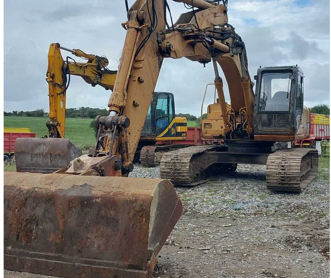 CASE - 1999 - 210 - CRAWLER EXCAVATOR - Pelle: photos 1 CASE - 1999 - 210 - CRAWLER EXCAVATOR - Pelle: photos 1