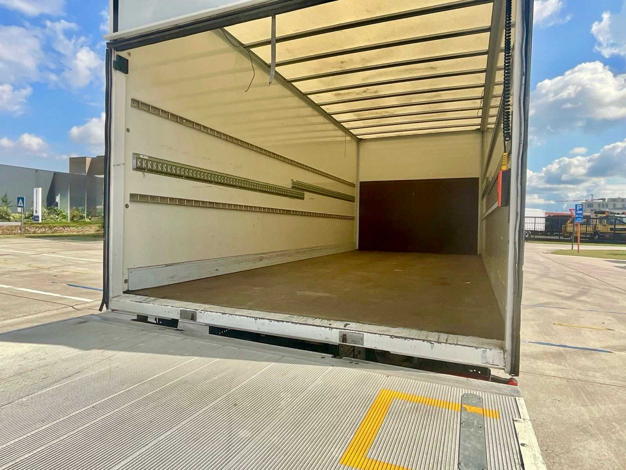 Camion 2007 DAF FA. LF45 TRUCK: photos 9 Camion 2007 DAF FA. LF45 TRUCK: photos 9