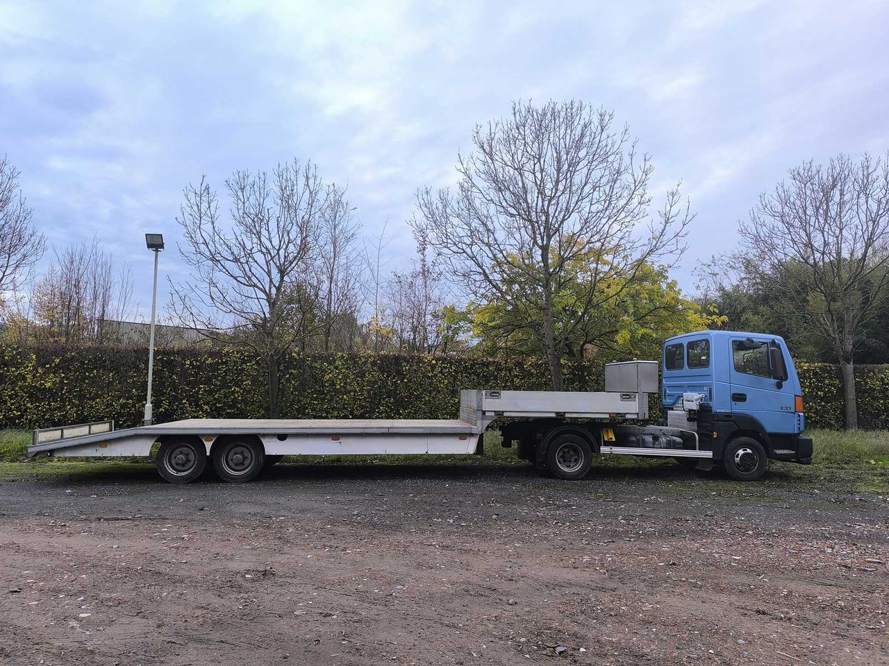 2010 NISSAN ATLEON WITH TRAILER DROWA OPL7900 - Camion: photos 3 2010 NISSAN ATLEON WITH TRAILER DROWA OPL7900 - Camion: photos 3