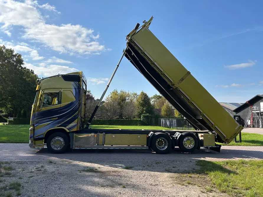 2013 VOLVO FH 520 MULTITRANSPORTER TIPPER / TIPPER FULL OPTIONS TRUCK - Camion: photos 4 2013 VOLVO FH 520 MULTITRANSPORTER TIPPER / TIPPER FULL OPTIONS TRUCK - Camion: photos 4