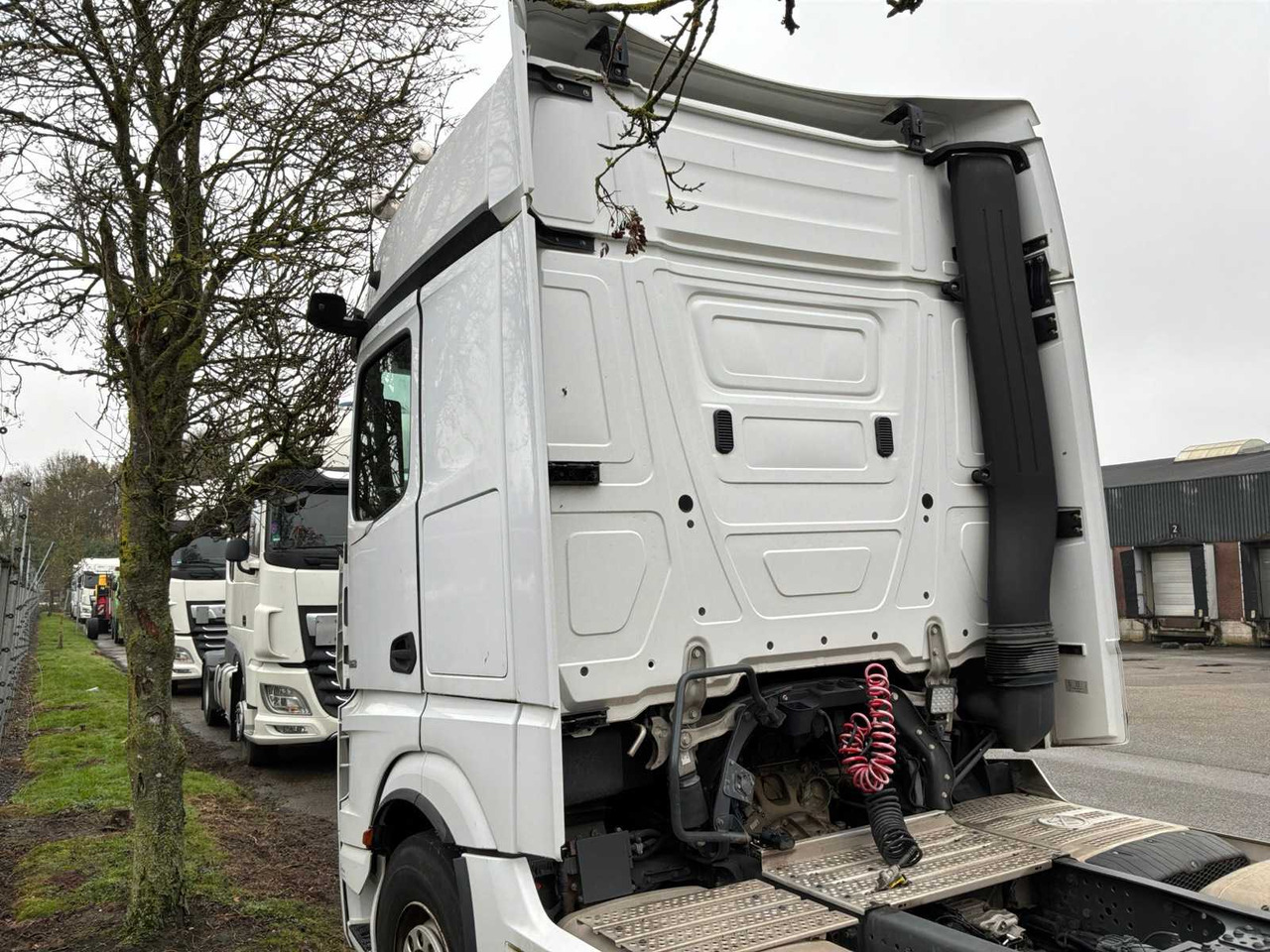 2019 MERCEDES-BENZ ACTROS SEMI-TRAILER TRACTOR 85-BTF-7 - Camion: photos 3 2019 MERCEDES-BENZ ACTROS SEMI-TRAILER TRACTOR 85-BTF-7 - Camion: photos 3