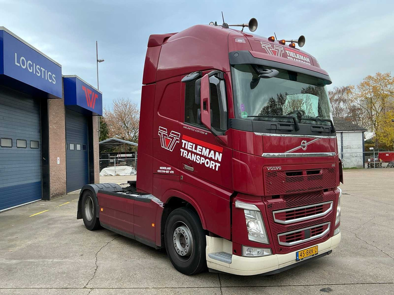 2021 VOLVO FH UNLIMITED EDITION SEMI-TRAILER TRACTOR - Camion: photos 3 2021 VOLVO FH UNLIMITED EDITION SEMI-TRAILER TRACTOR - Camion: photos 3