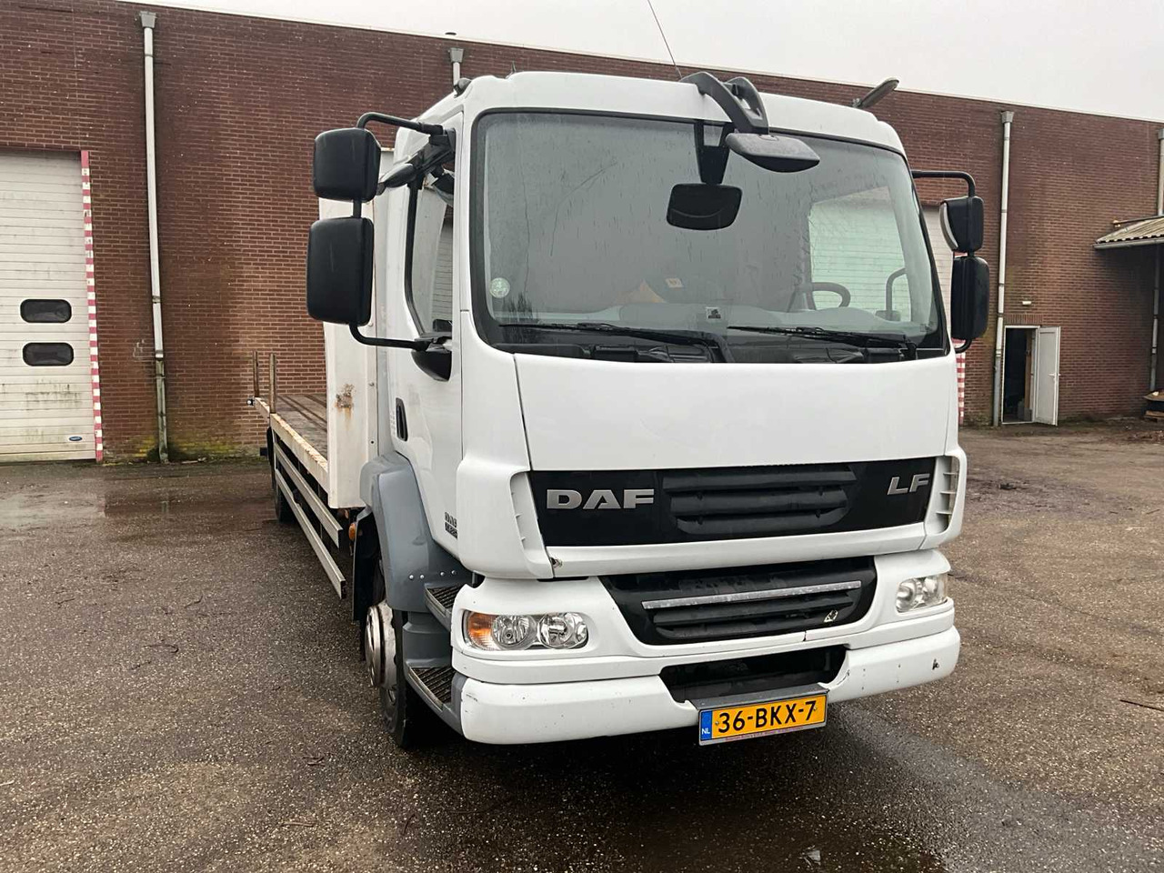 DAF FA LF 55.220 TRUCK WITH OPEN LOADING FLOOR 805X250CM (2007), 36-BKX-7 - Camion: photos 3 DAF FA LF 55.220 TRUCK WITH OPEN LOADING FLOOR 805X250CM (2007), 36-BKX-7 - Camion: photos 3