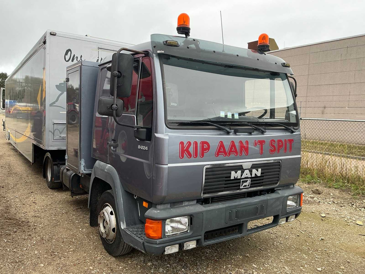 MAN 8-224 TRUCK WITH SEMI-TRAILER SALES - Camion: photos 5 MAN 8-224 TRUCK WITH SEMI-TRAILER SALES - Camion: photos 5