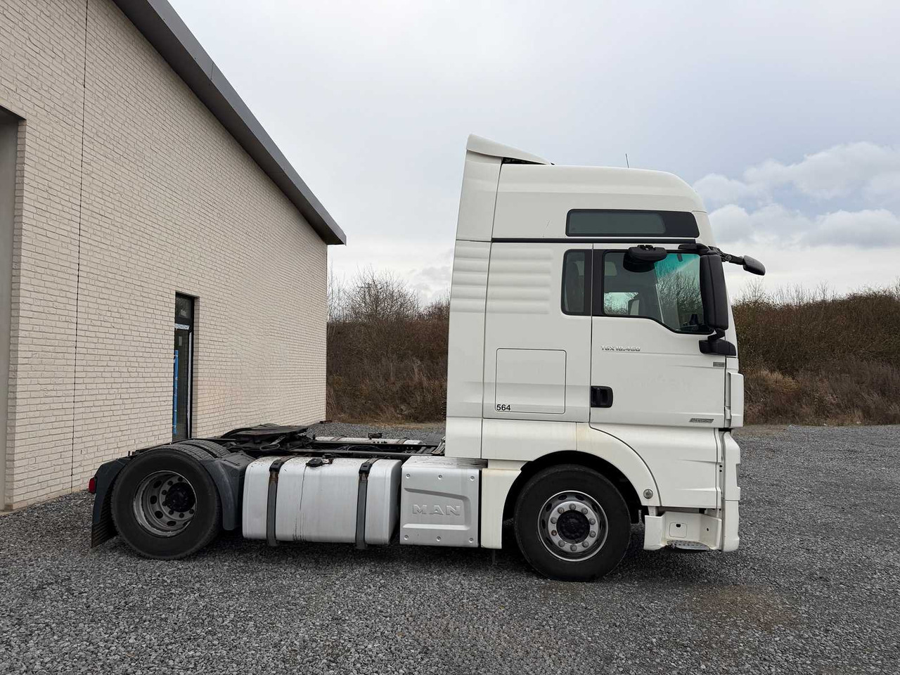 MAN - TGX 18.460 - 2018 - TRACTOR UNIT - Camion: photos 4 MAN - TGX 18.460 - 2018 - TRACTOR UNIT - Camion: photos 4