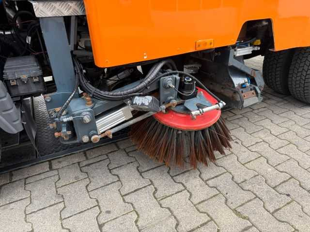 MITSHUBISHI - 2010 - CANTER - TRUCK - Camion: photos 5 MITSHUBISHI - 2010 - CANTER - TRUCK - Camion: photos 5