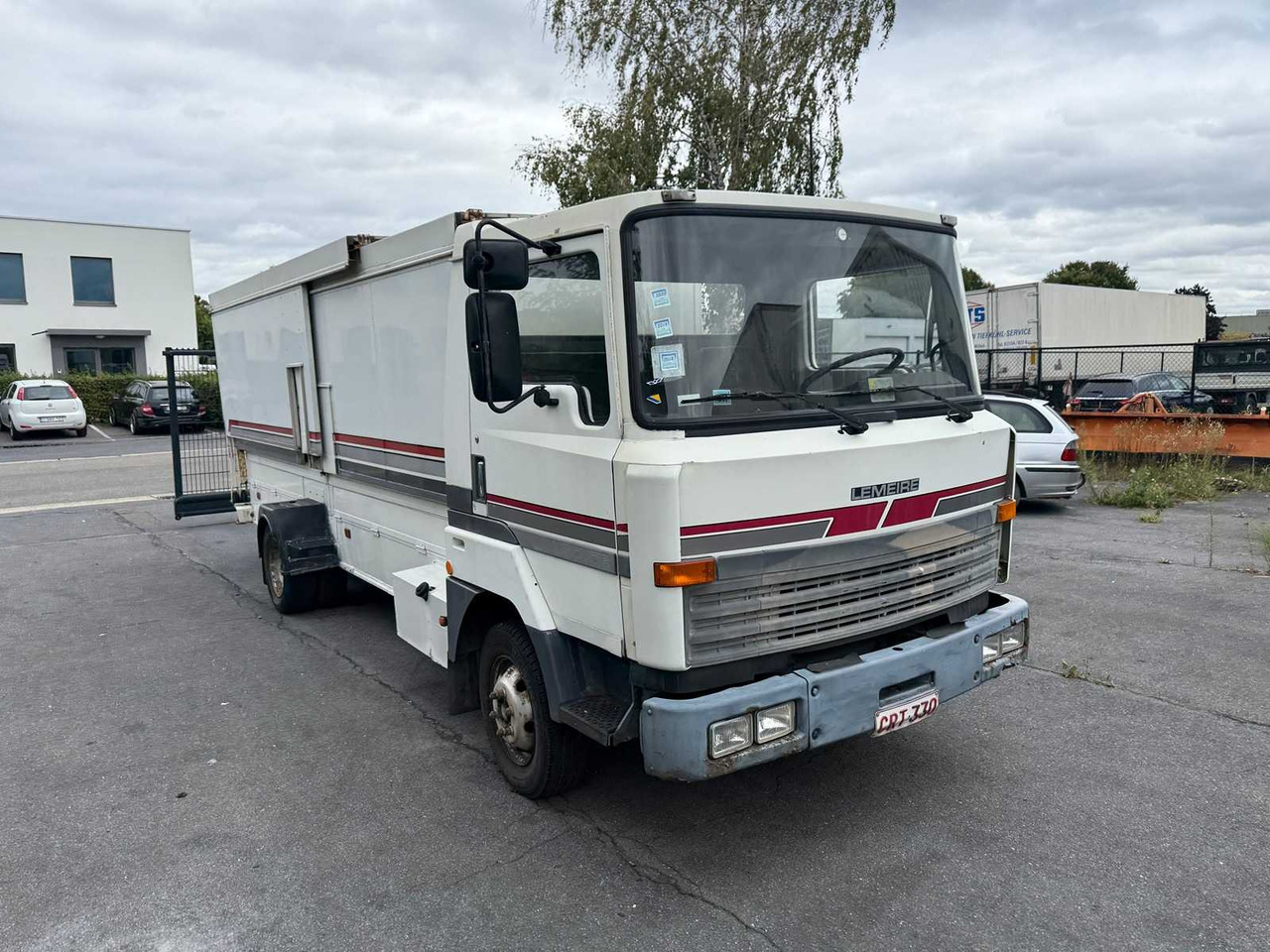 NISSAN - 1991 - L50.09 - TRUCK - Camion: photos 4 NISSAN - 1991 - L50.09 - TRUCK - Camion: photos 4