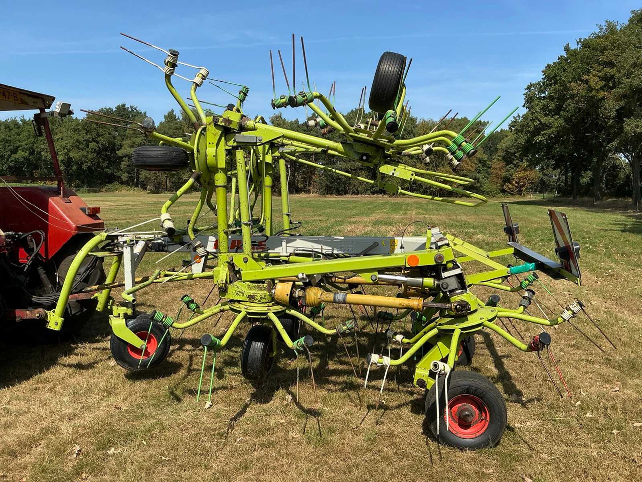 Claas 1050T - Matériel de fenaison: photos 2 Claas 1050T - Matériel de fenaison: photos 2