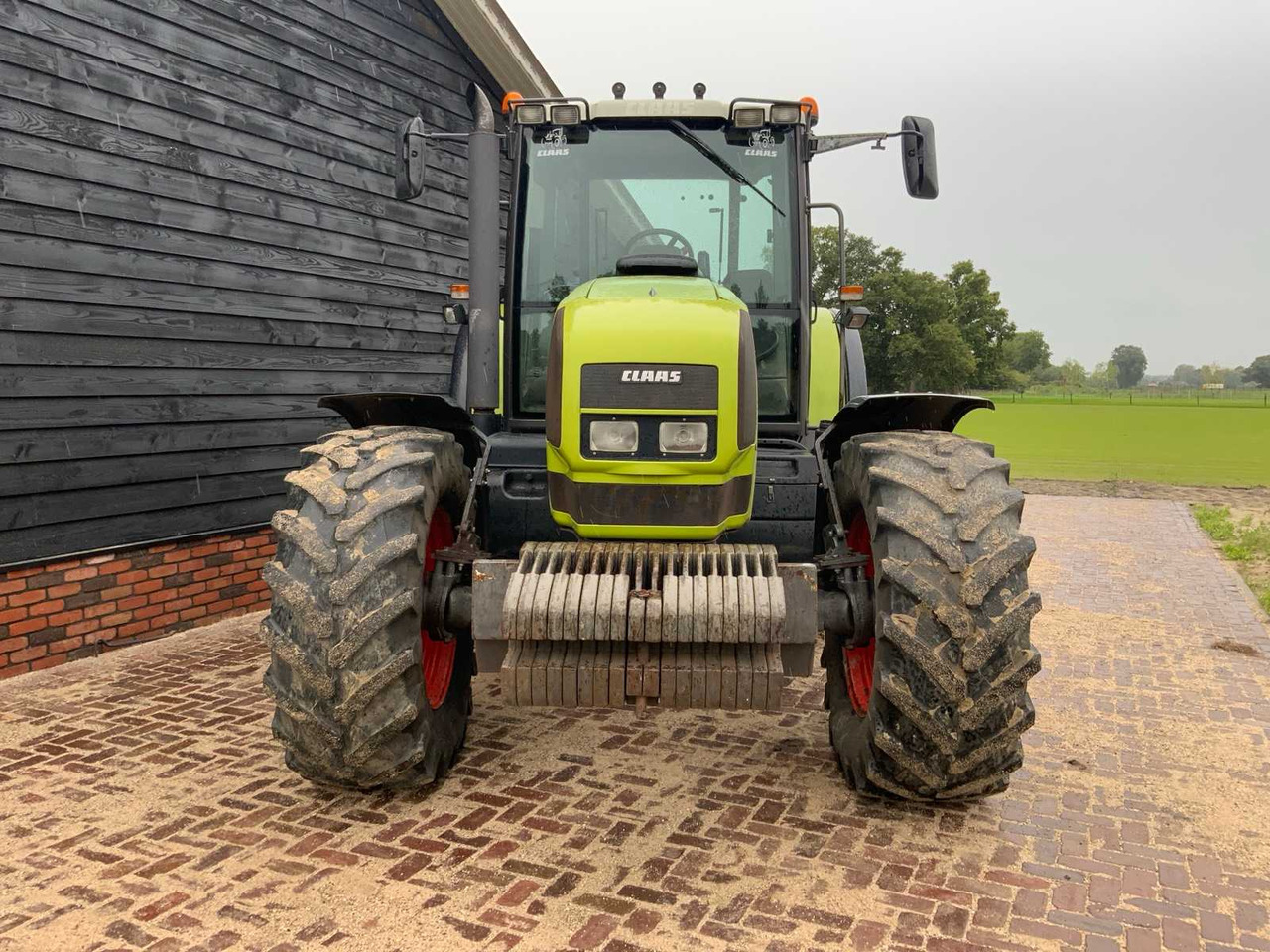 Claas Ares 826 RZ - Tracteur agricole: photos 2 Claas Ares 826 RZ - Tracteur agricole: photos 2