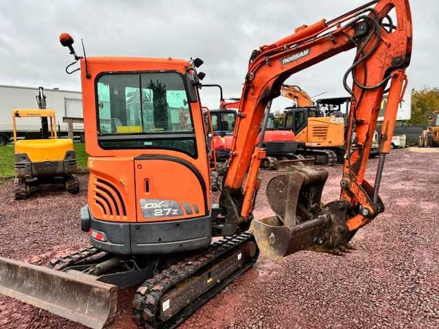 DOOSAN DX 27Z MINI CRAWLER EXCAVATOR 2.7 TON - Mini pelle: photos 1 DOOSAN DX 27Z MINI CRAWLER EXCAVATOR 2.7 TON - Mini pelle: photos 1