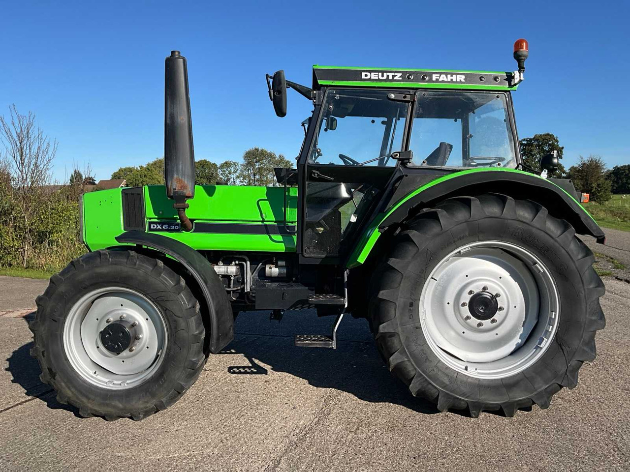 Deutz-fahr DX 6.30 - Tracteur agricole: photos 5 Deutz-fahr DX 6.30 - Tracteur agricole: photos 5