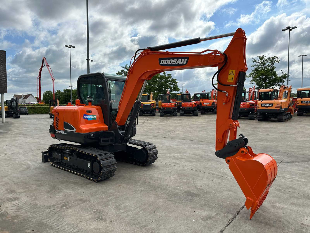 Doosan DX55-9C - Pelle sur chenille: photos 3 Doosan DX55-9C - Pelle sur chenille: photos 3