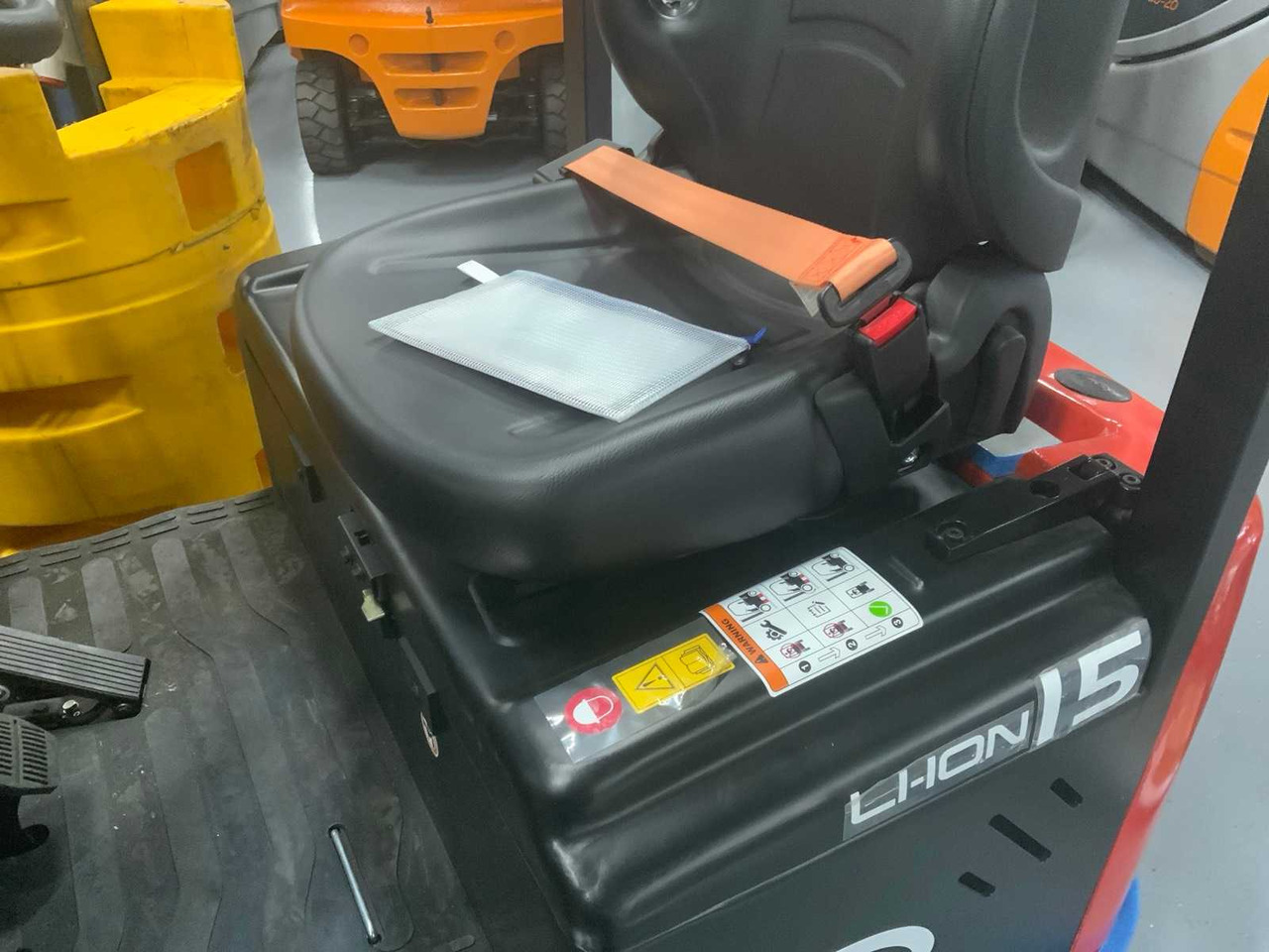 Chariot élévateur EP EFS 151 - 4.35 METER TRIPLEX, LI-ION, FREE-LIFT, SIDE-SHIFT - FORKLIFT: photos 28