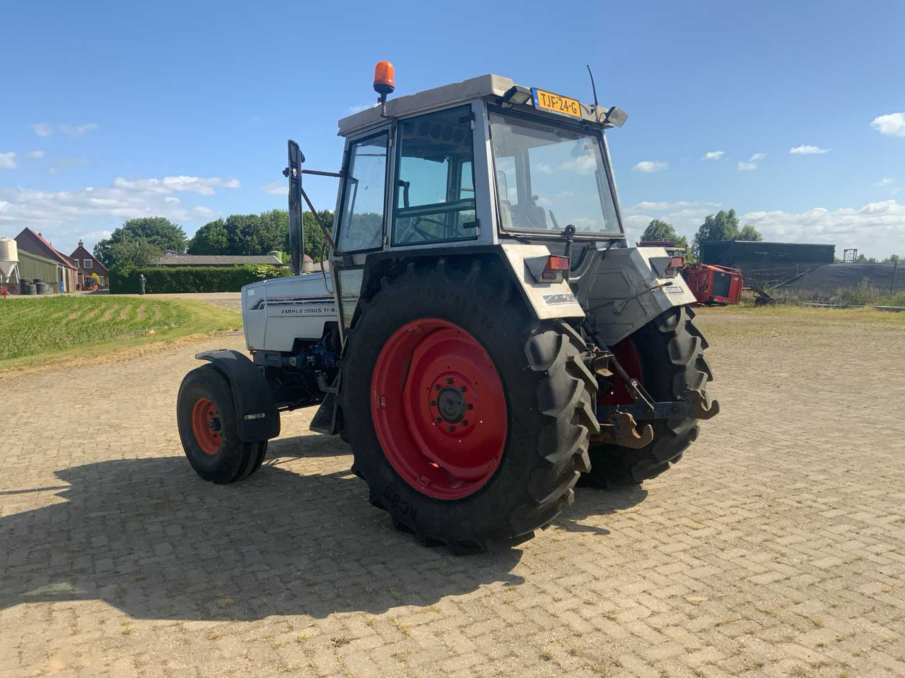 Fendt 309/900 LS Turbumatic - Tracteur agricole: photos 5 Fendt 309/900 LS Turbumatic - Tracteur agricole: photos 5