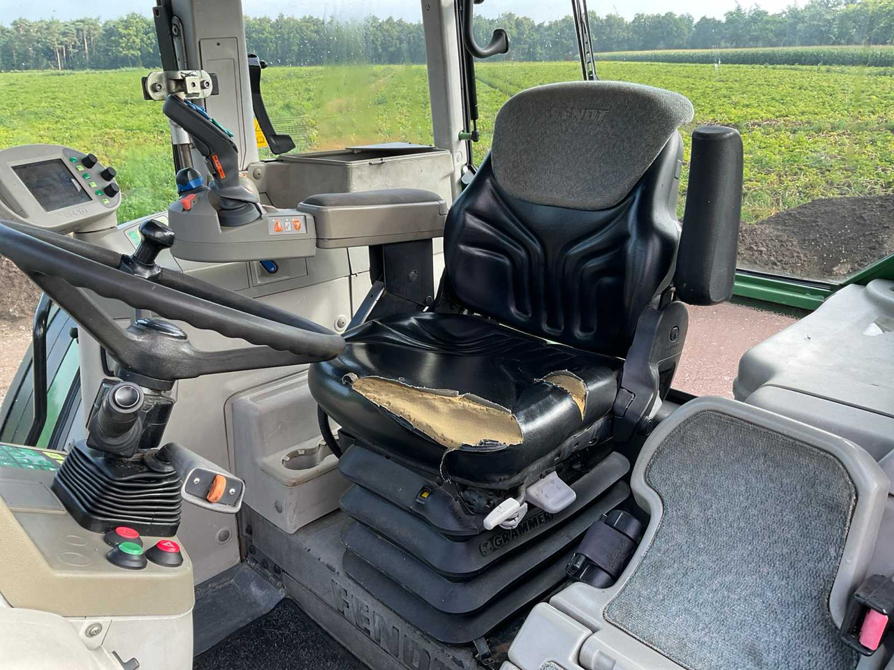 Tracteur agricole Fendt 714 Vario TMS: photos 29
