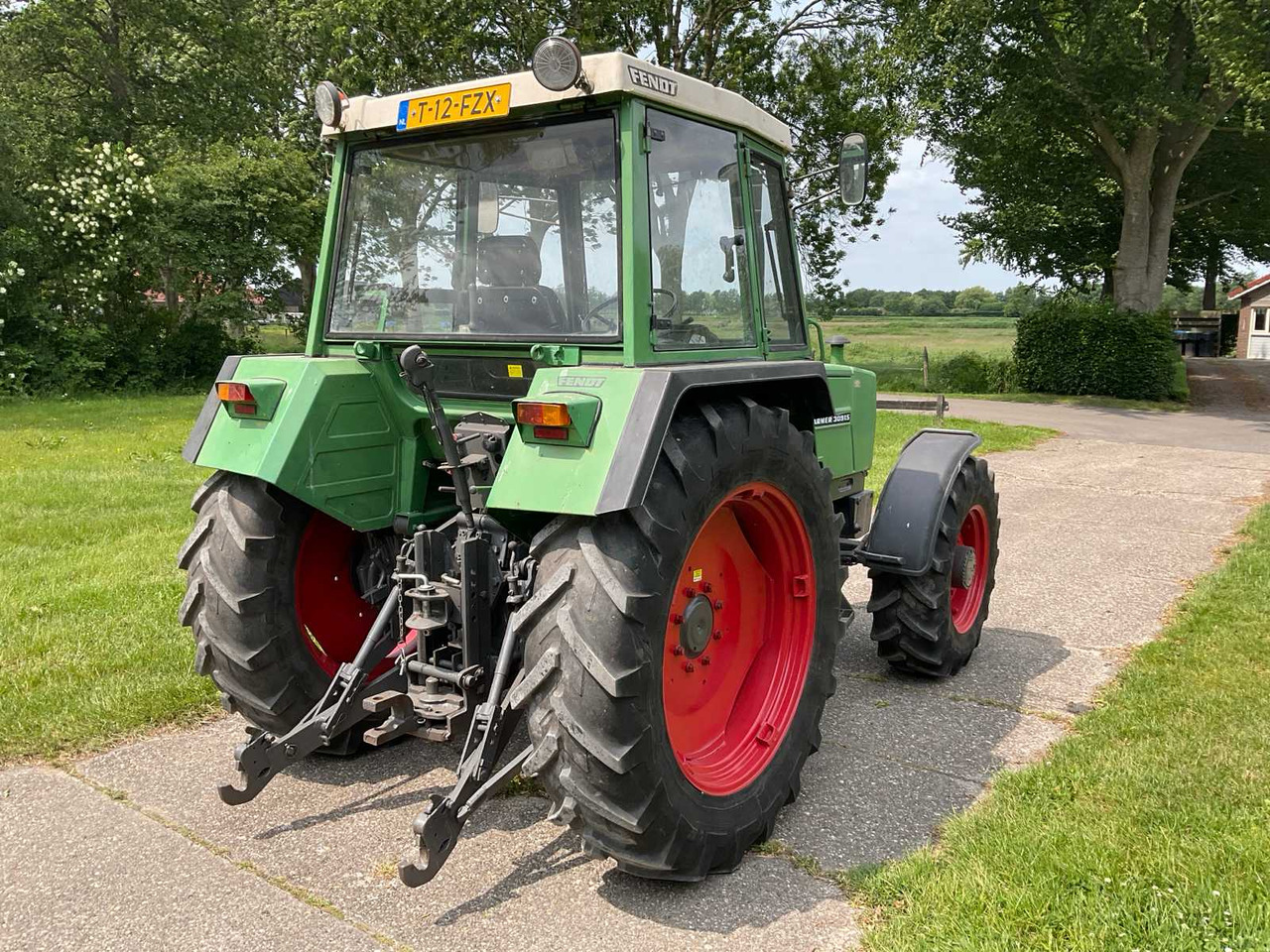 Fendt Farmer 309LS Turbomatik - Tracteur agricole: photos 3 Fendt Farmer 309LS Turbomatik - Tracteur agricole: photos 3
