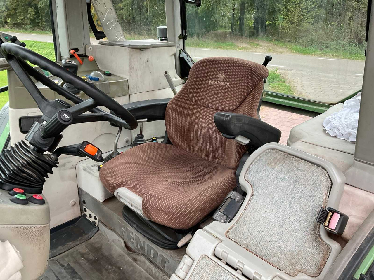 Tracteur agricole Fendt Farmer 410 Vario: photos 31