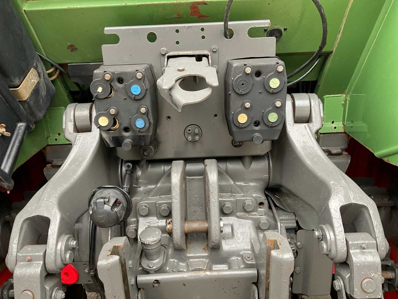 Tracteur agricole Fendt Farmer 410 Vario: photos 25