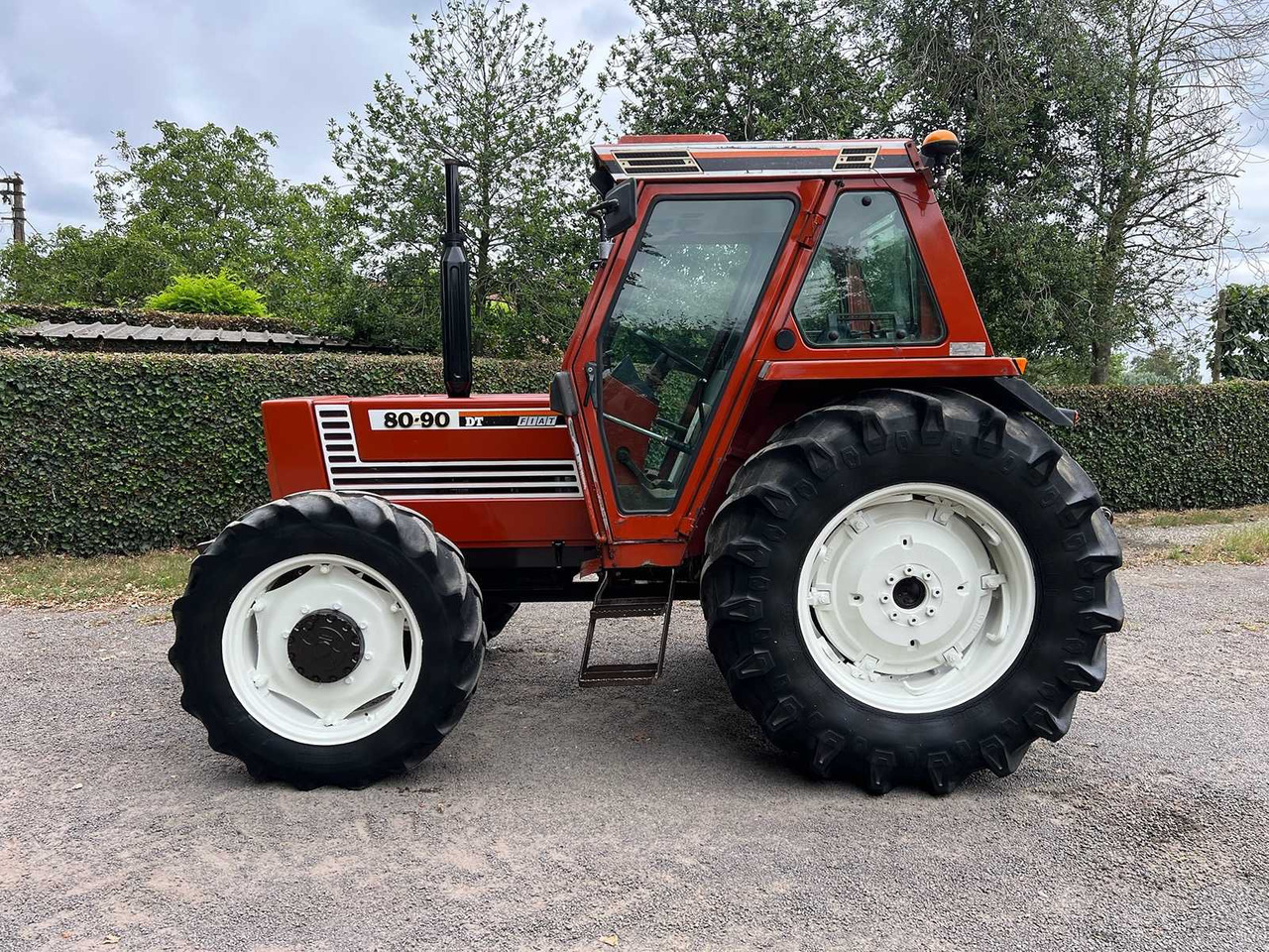 Fiat 80-90DT - Tracteur agricole: photos 2 Fiat 80-90DT - Tracteur agricole: photos 2