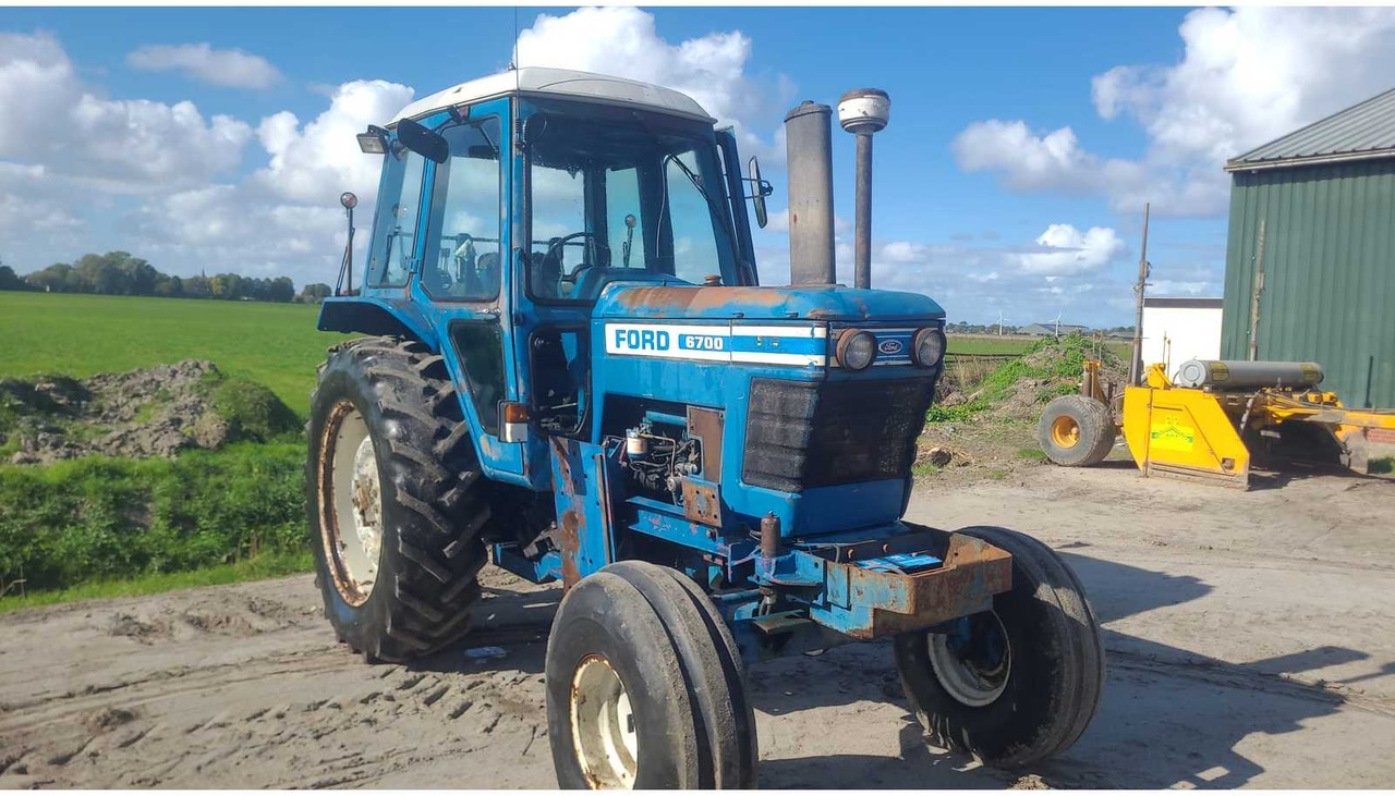 Ford 6700 - Tracteur agricole: photos 3 Ford 6700 - Tracteur agricole: photos 3
