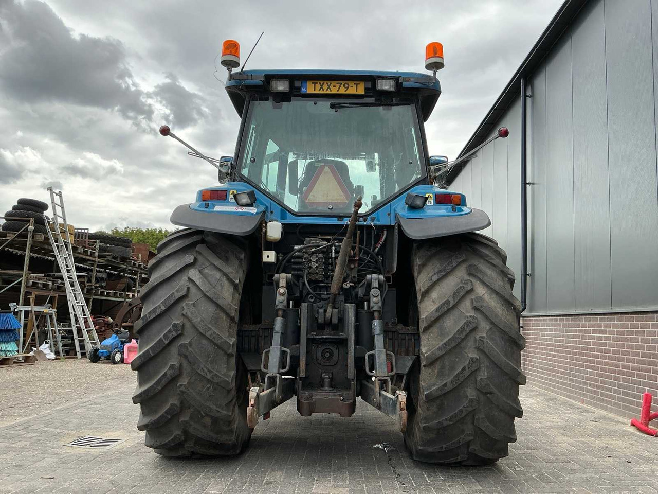 Ford 8670 - Tracteur agricole: photos 4 Ford 8670 - Tracteur agricole: photos 4