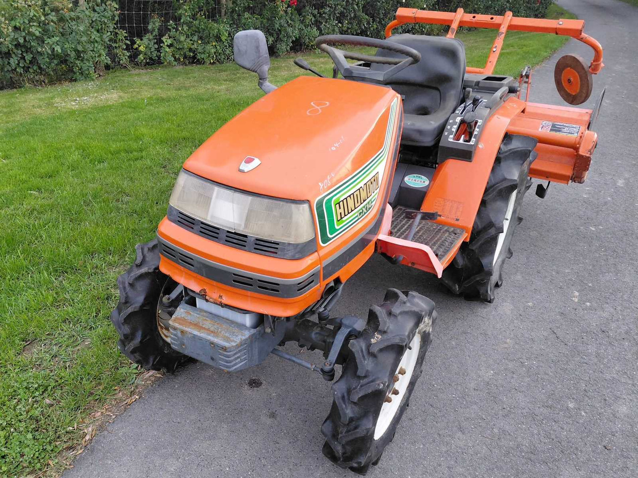 Hinomoto C14 - Micro tracteur: photos 1 Hinomoto C14 - Micro tracteur: photos 1