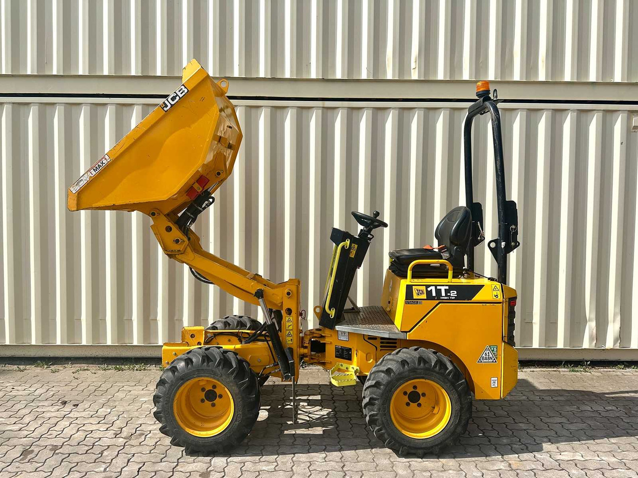 JCB - 1T-2 HIGH TIP - 2020 - DUMPER - Mini tombereau: photos 2 JCB - 1T-2 HIGH TIP - 2020 - DUMPER - Mini tombereau: photos 2