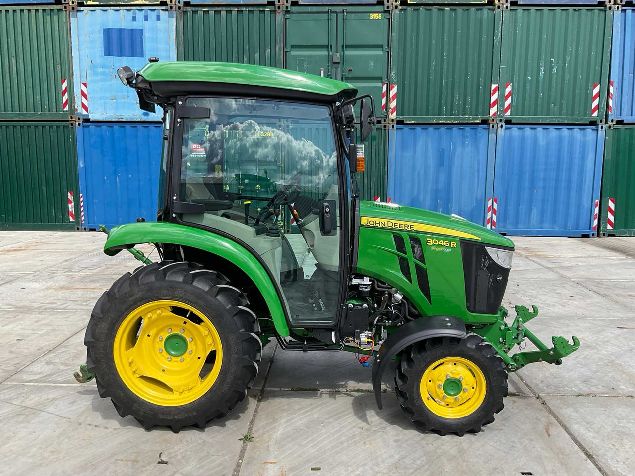 John Deere 3046R - Micro tracteur: photos 4 John Deere 3046R - Micro tracteur: photos 4