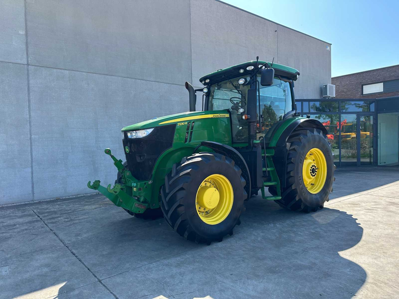 John Deere 7230R - Tracteur agricole: photos 1 John Deere 7230R - Tracteur agricole: photos 1