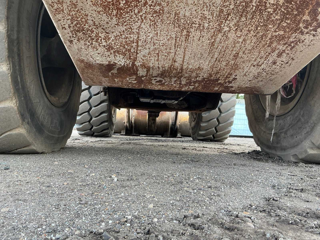 Chargeuse sur pneus KOMATSU WA380 SHOVEL: photos 15