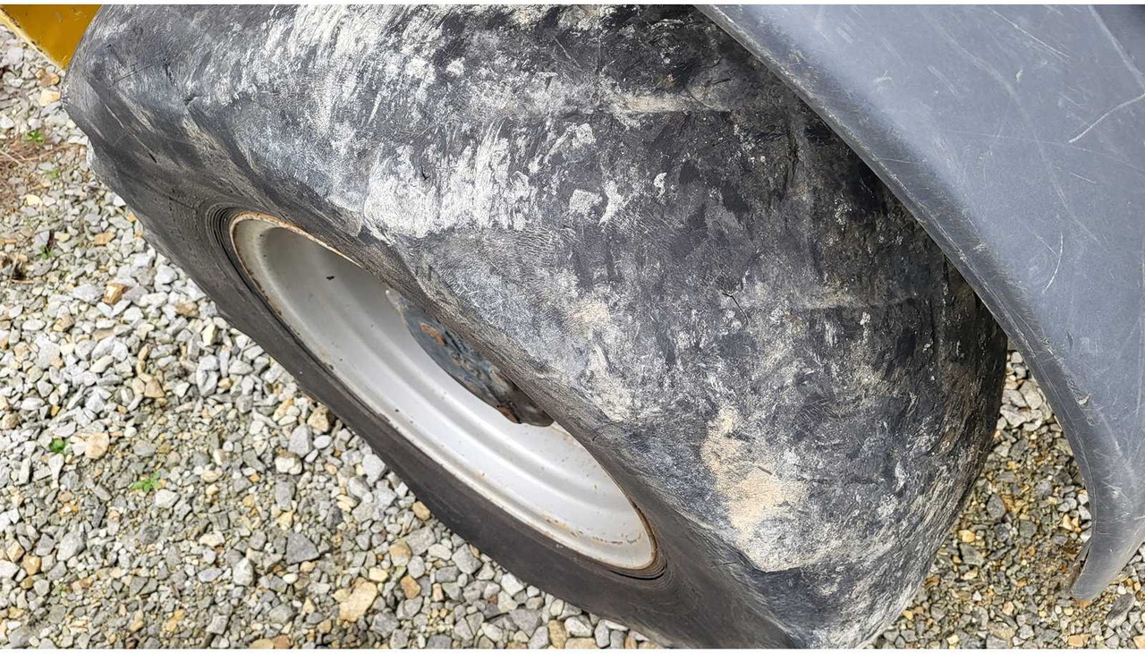 Chargeuse sur pneus KRAMER 418 4WD WHEEL LOADER: photos 12 Chargeuse sur pneus KRAMER 418 4WD WHEEL LOADER: photos 12