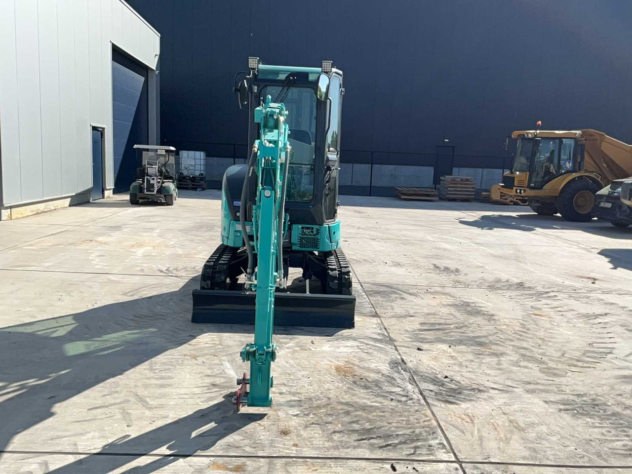 Kobelco SK25SR-6E - Mini pelle: photos 2 Kobelco SK25SR-6E - Mini pelle: photos 2