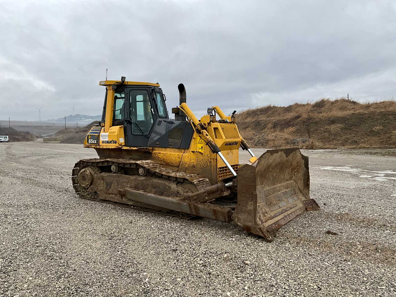 Komatsu D65EX - Bulldozer: photos 1 Komatsu D65EX - Bulldozer: photos 1