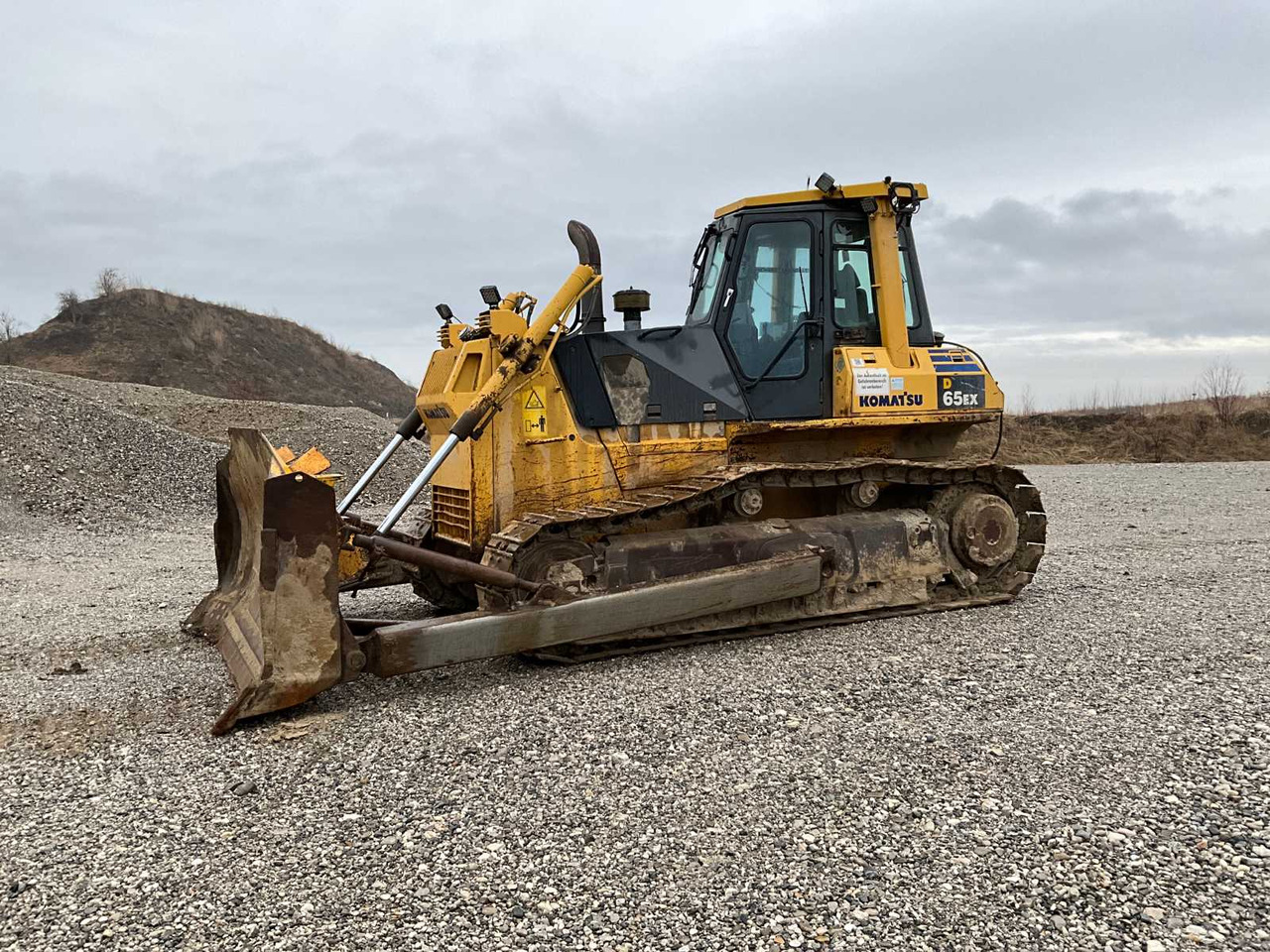 Komatsu D65EX - Bulldozer: photos 2 Komatsu D65EX - Bulldozer: photos 2