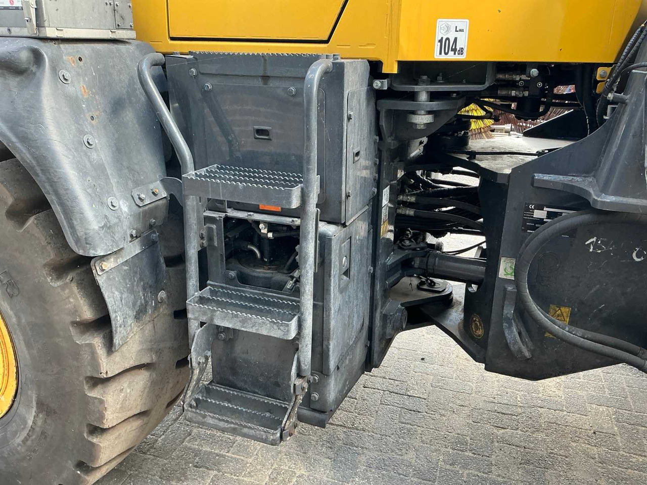 Chargeuse sur pneus Komatsu WA270-8EO: photos 44