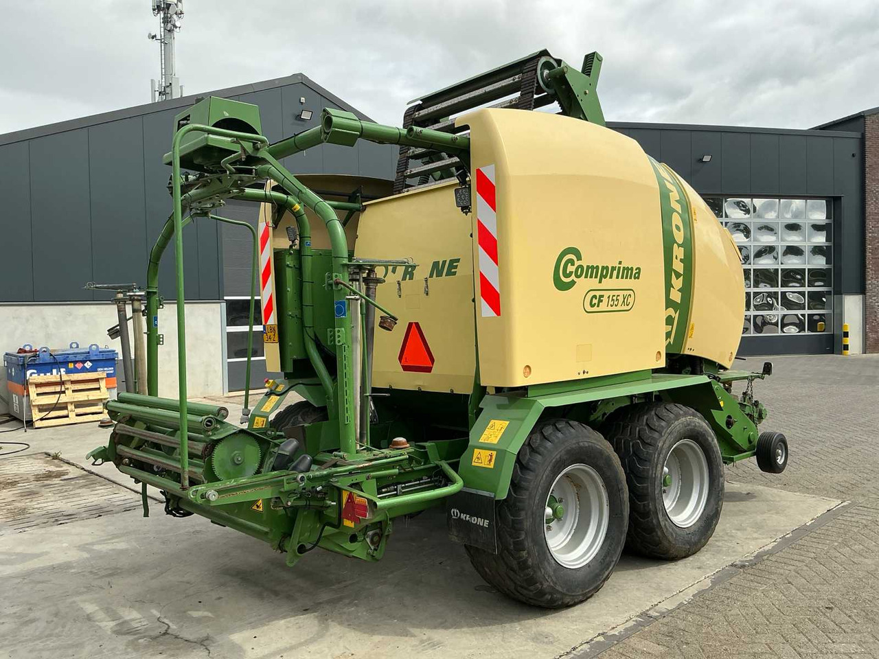 Krone Comprima CF 155 XC - Presse à balles rondes, Enrubanneuse: photos 5 Krone Comprima CF 155 XC - Presse à balles rondes, Enrubanneuse: photos 5