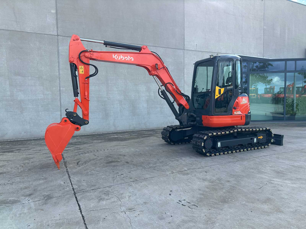 Kubota KX155-3 - Pelle sur chenille: photos 1 Kubota KX155-3 - Pelle sur chenille: photos 1