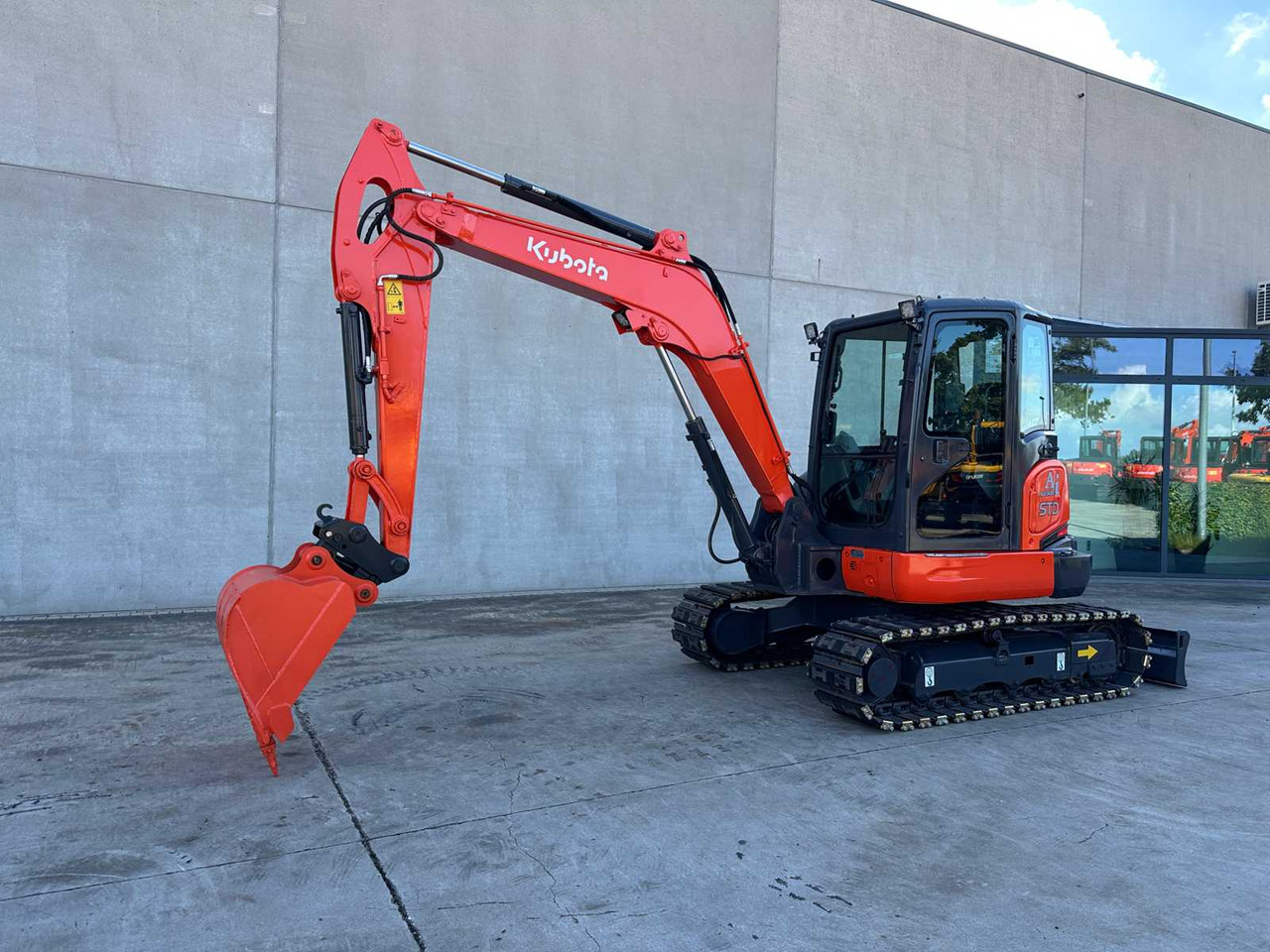 Kubota KX165-5 - Pelle sur chenille: photos 1 Kubota KX165-5 - Pelle sur chenille: photos 1