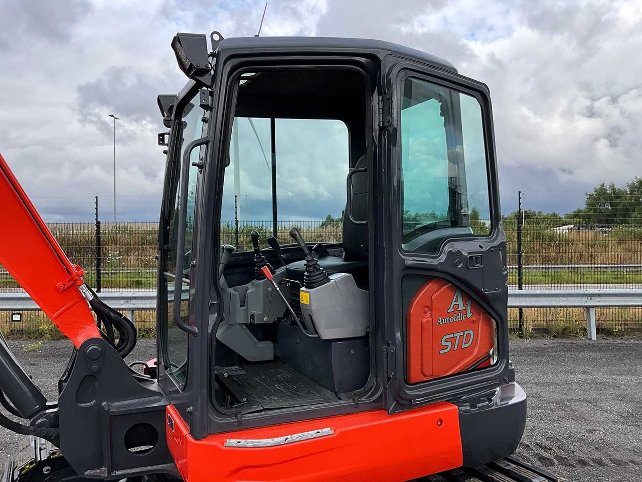 Pelle sur chenille Kubota KX165-5: photos 19
