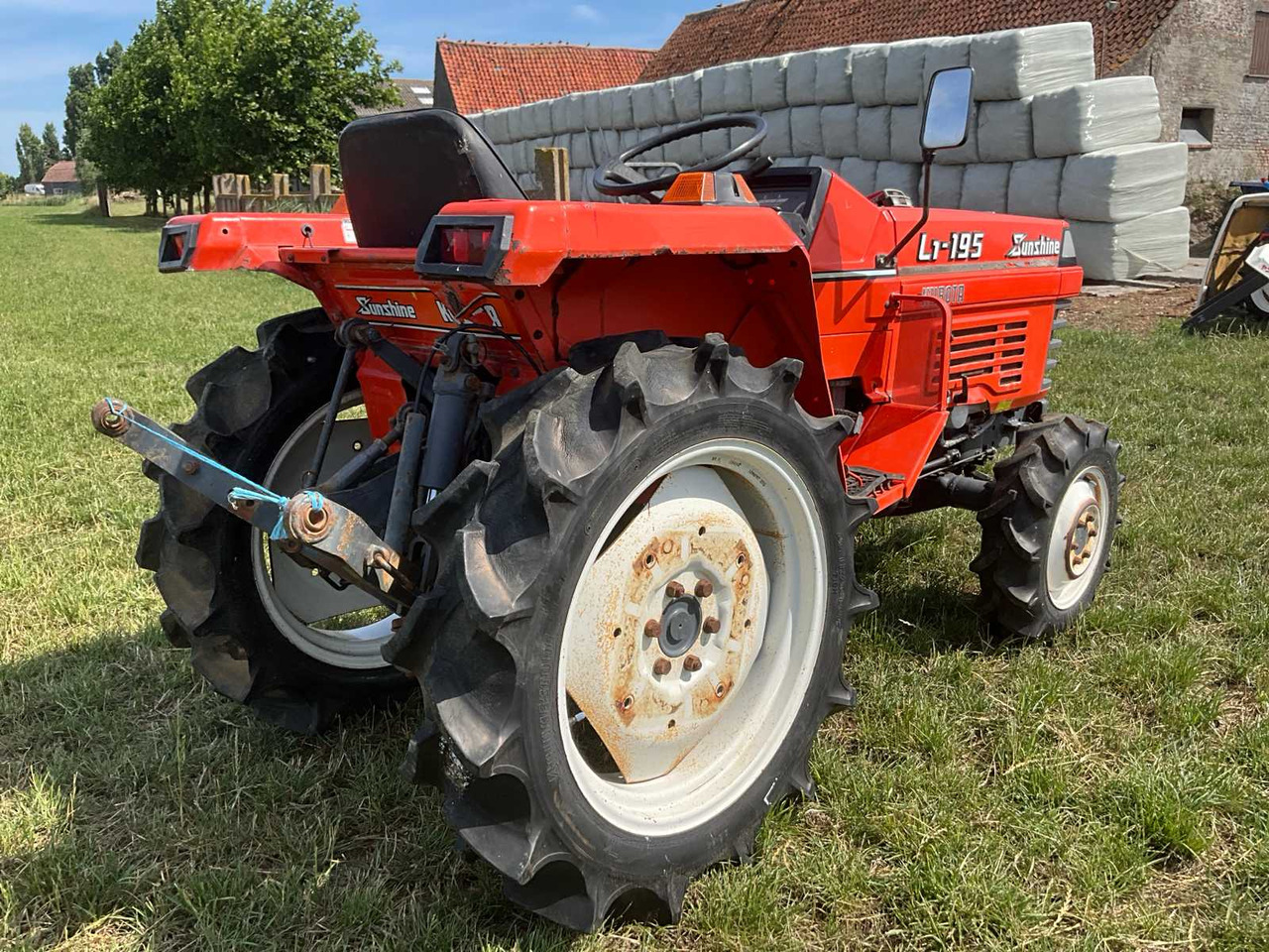 Kubota L1-195 - Micro tracteur: photos 5 Kubota L1-195 - Micro tracteur: photos 5