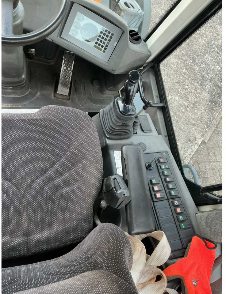 Chargeuse sur pneus LIEBHERR - L514 STEREO - 2007 - WHEEL LOADER: photos 12 Chargeuse sur pneus LIEBHERR - L514 STEREO - 2007 - WHEEL LOADER: photos 12