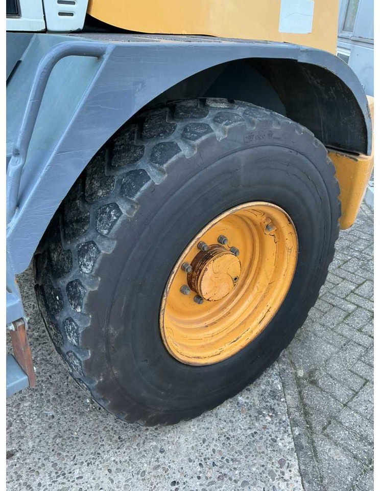 Chargeuse sur pneus LIEBHERR - L514 STEREO - 2007 - WHEEL LOADER: photos 13 Chargeuse sur pneus LIEBHERR - L514 STEREO - 2007 - WHEEL LOADER: photos 13