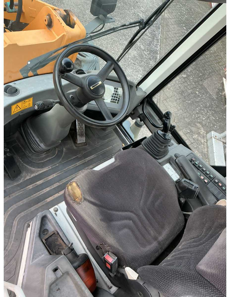 Chargeuse sur pneus LIEBHERR - L514 STEREO - 2007 - WHEEL LOADER: photos 11 Chargeuse sur pneus LIEBHERR - L514 STEREO - 2007 - WHEEL LOADER: photos 11