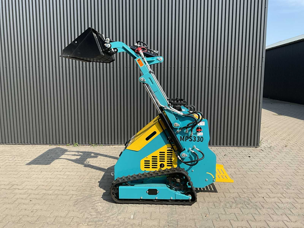 Mach Pro MP-S330 - Mini chargeuse: photos 3 Mach Pro MP-S330 - Mini chargeuse: photos 3