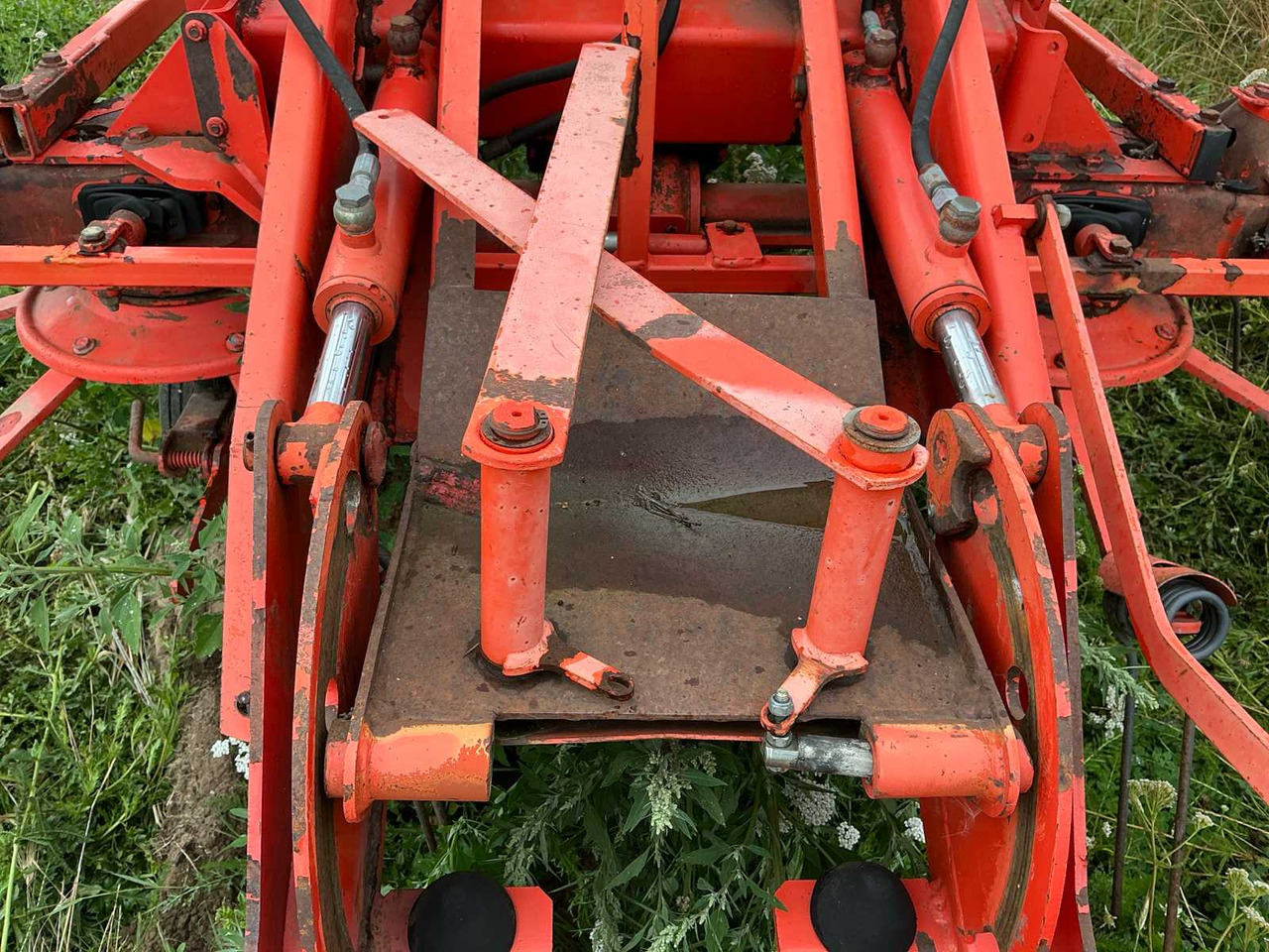 Kuhn GF 8501 T0 Digidrive - Machine agricole: photos 5 Kuhn GF 8501 T0 Digidrive - Machine agricole: photos 5
